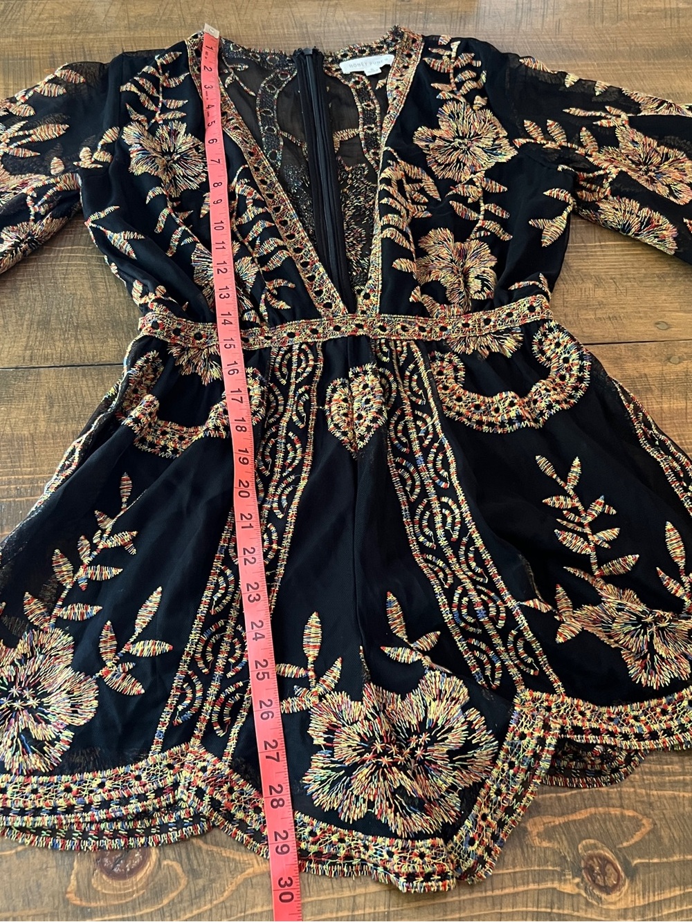 Honey Punch Floral decadence embroidered romper multicolored - Picture 4 of 7
